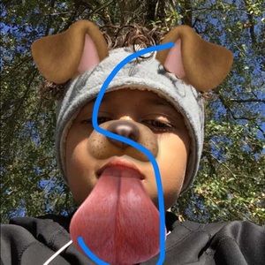 Meet your Posher, Emmanuel